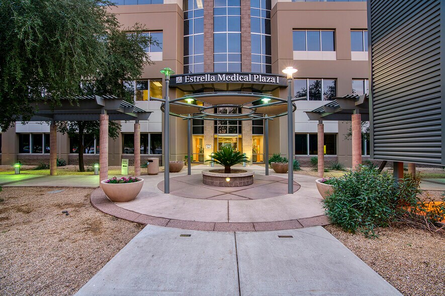 More Photos Of 9305 W Thomas Rd, Phoenix Medical For Lease