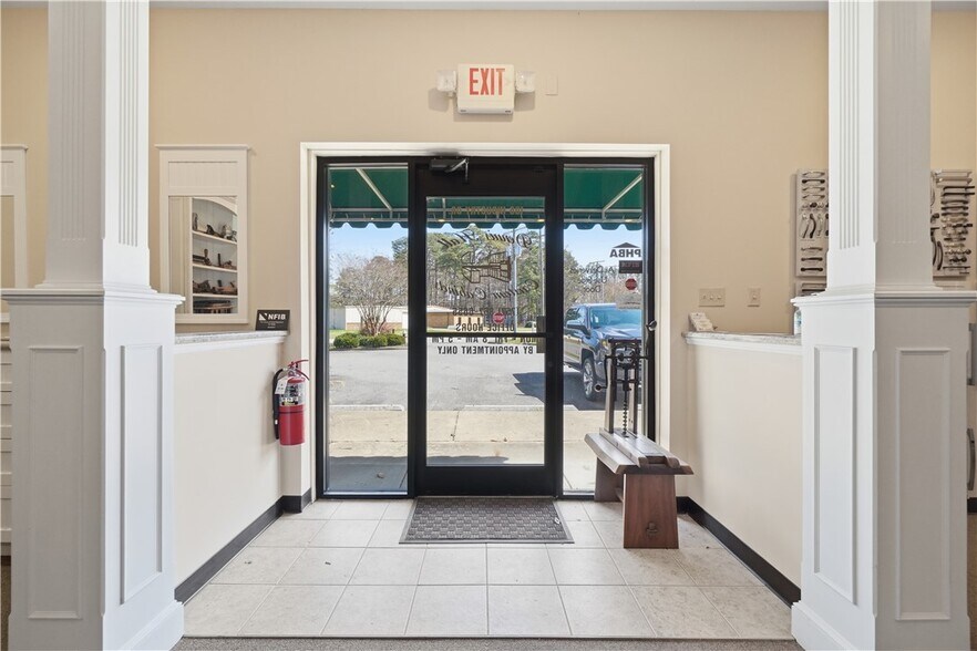 More Photos Of 106 Industry Dr, Yorktown Showroom For Sale