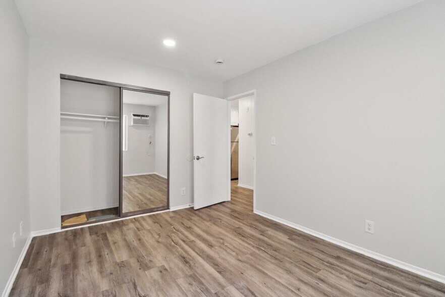 More Photos Of 311 S New Hampshire Ave, Los Angeles Apartments For Sale