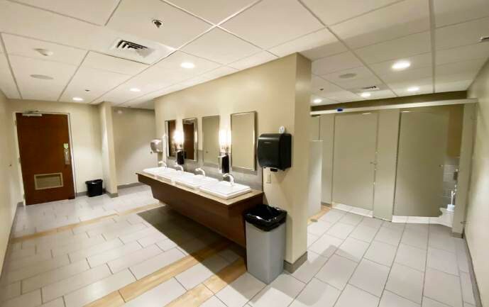 More Photos Of 60 Dodge Ave, North Haven Warehouse For Lease