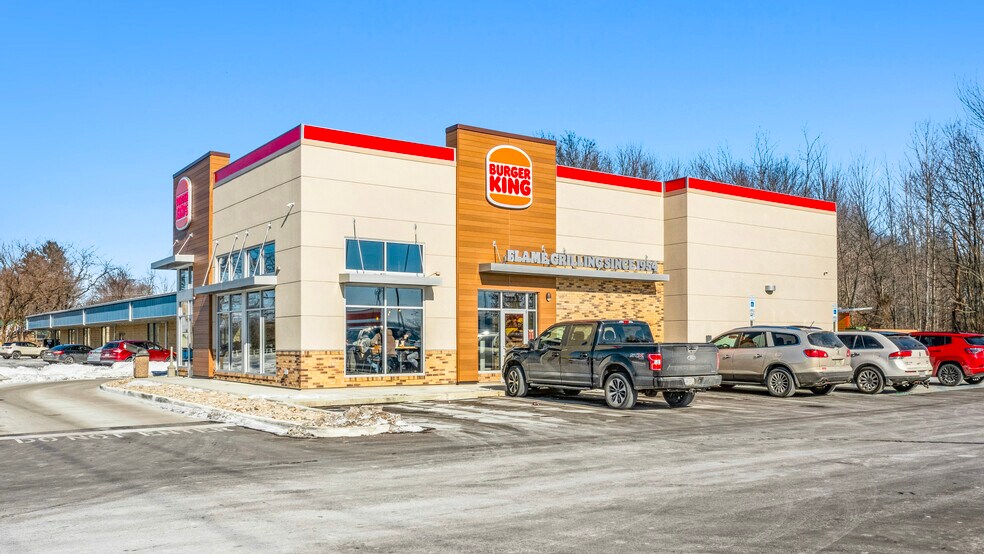 Primary Photo Of 708 N High St, Mount Orab Fast Food For Sale