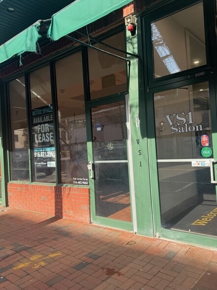 More Photos Of 9-11 Bond St, Great Neck Storefront For Lease