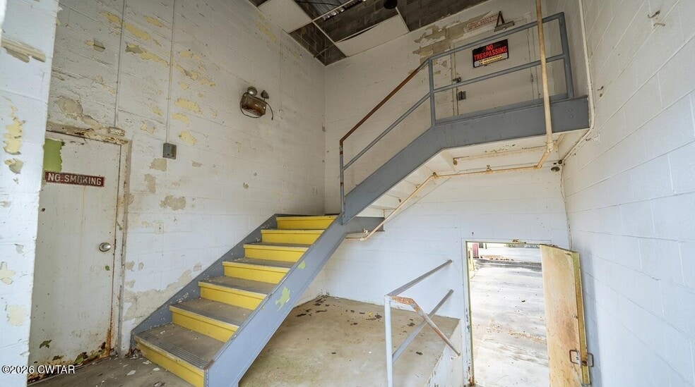 More Photos Of 302 N Trenton St, Rutherford Warehouse For Sale