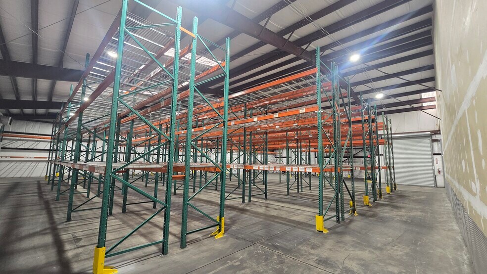 More Photos Of 8575 Somerset Dr, Largo Light Manufacturing For Lease