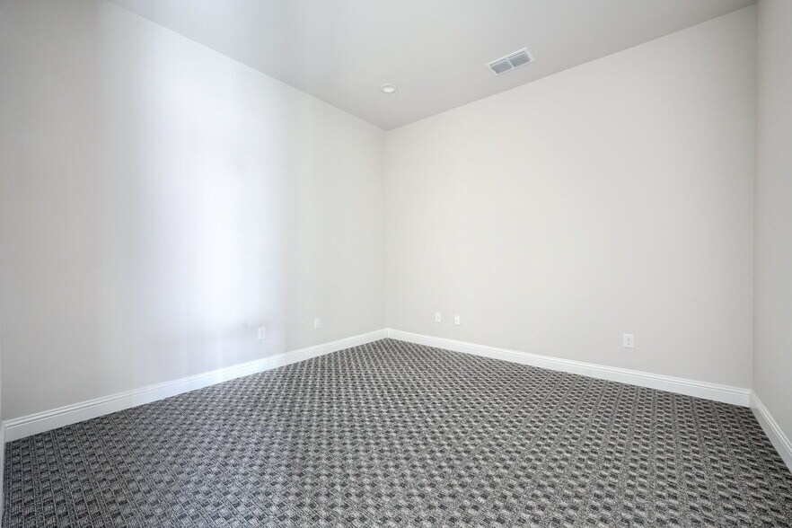 More Photos Of 2601 Little Elm Pky, Little Elm Coworking Space