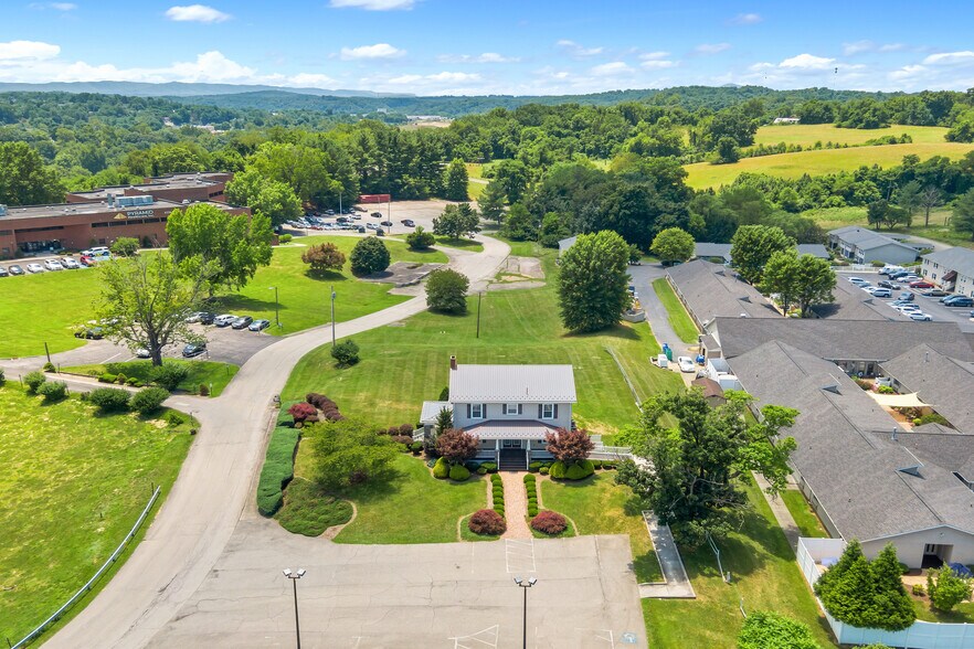 More Photos Of 6245 University Park Dr, Radford Office Residential For Sale
