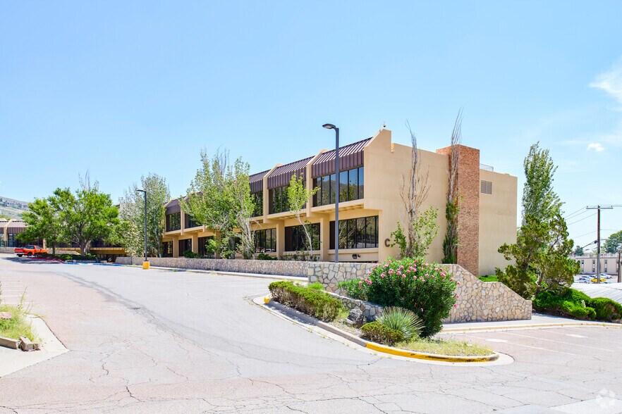 More Photos Of 4171 N Mesa St, El Paso Medical For Lease
