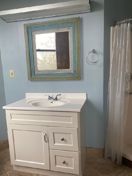 More Photos Of 400 W 15th Ave, Emporia Apartments For Sale