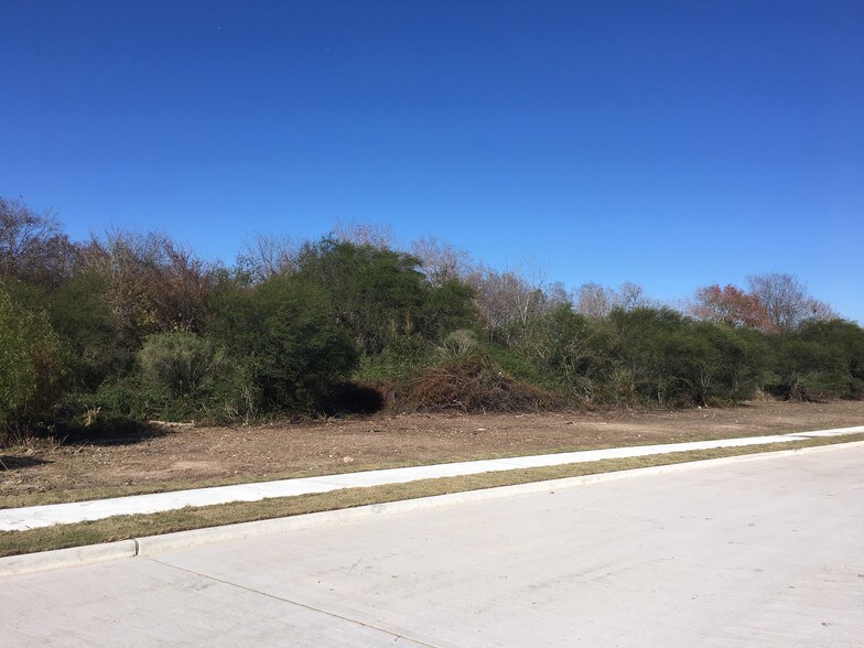 More Photos Of 16200 Beechnut St, Houston Land For Sale