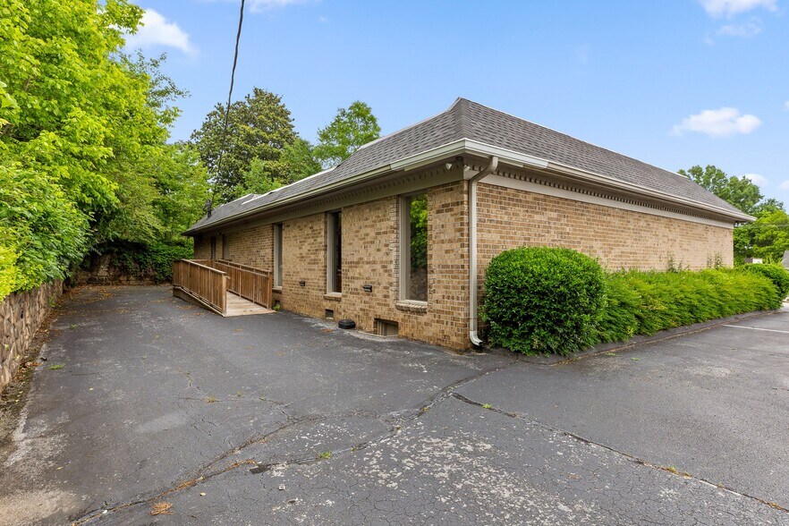 More Photos Of 4611 Hixson Pike, Hixson Office For Lease