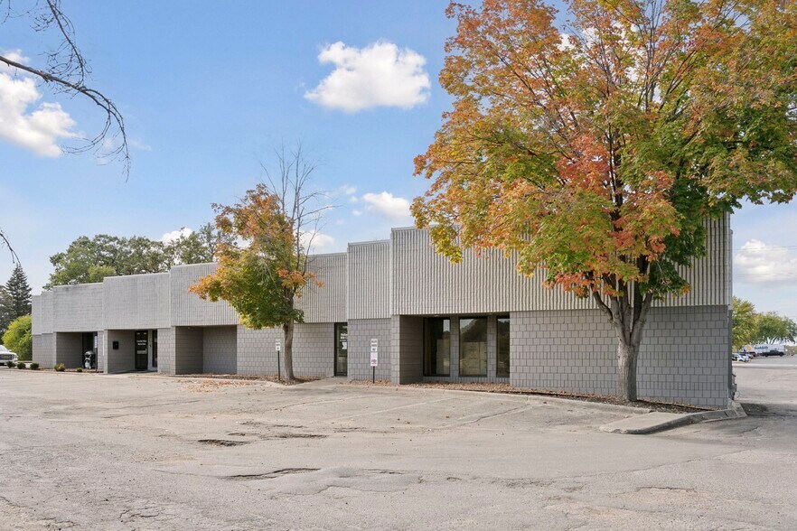 More Photos Of 7115-7133 Washington Ave S, Edina Research And Development For Lease