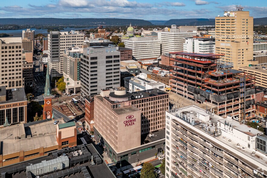 More Photos Of 23 S 2nd St, Harrisburg Hotel For Sale