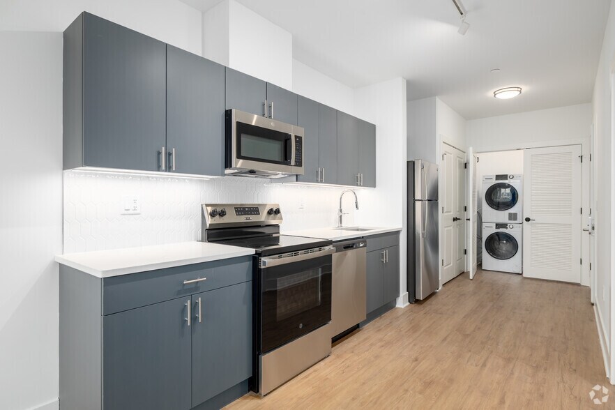 More Photos Of 300 E Main St, Bound Brook Apartments For Lease
