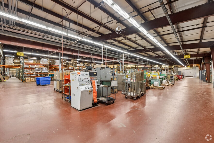 More Photos Of 24 Spring St, Florence Warehouse For Sale