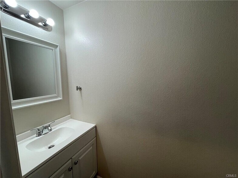 More Photos Of 68980 Via Eytel Rd, Cathedral City Apartments For Sale