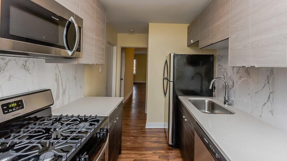 More Photos Of 6120-34 Hamilton Ave, Chicago Apartments For Sale