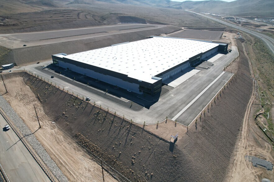 More Photos Of Comstock Commerce Center, Sparks Unknown For Lease
