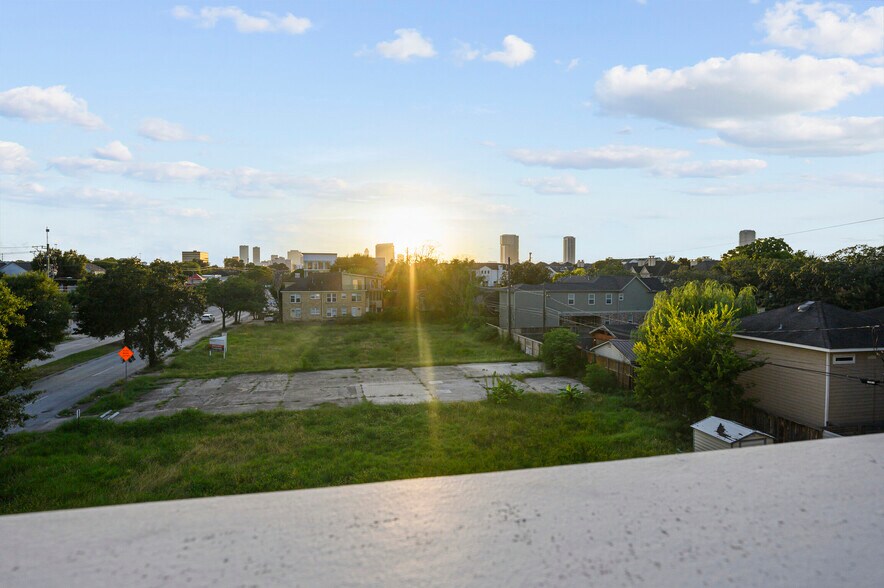 More Photos Of 1724 Richmond Ave, Houston Medical For Sale