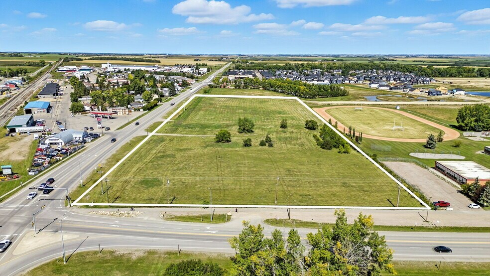 More Photos Of Intersection of Highway 581 and Highway 2A, Carstairs Land For Sale