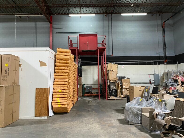 More Photos Of 2201 W Atlantic Blvd, Pompano Beach Showroom For Lease