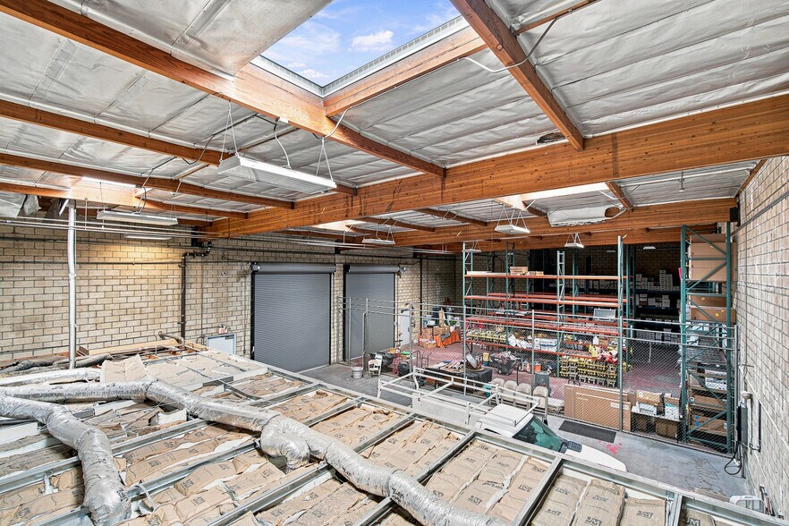 More Photos Of 125 W Maple Ave, Monrovia Service For Sale