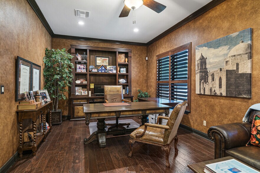 More Photos Of 12703 Spectrum Dr, San Antonio Loft Creative Space For Sale