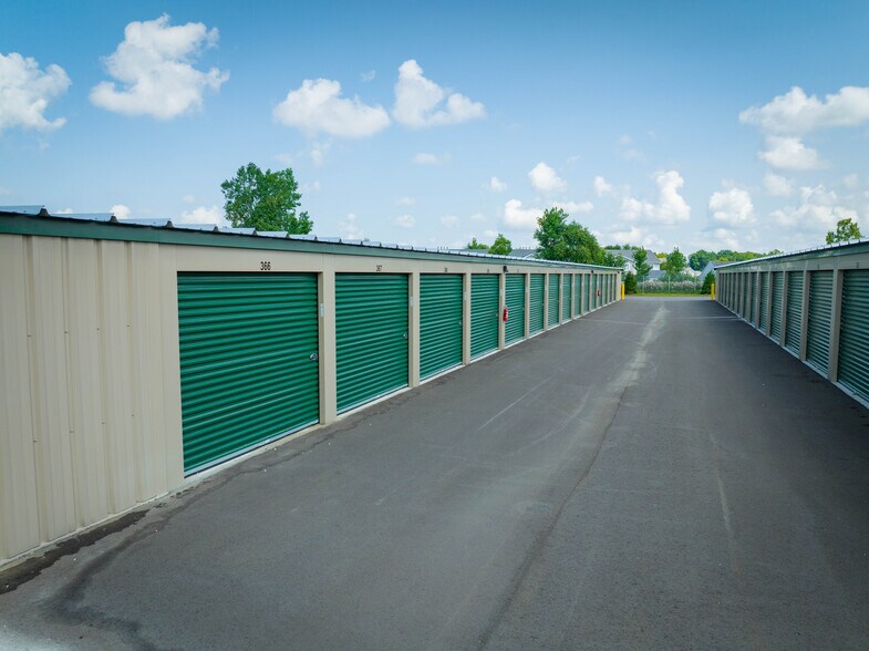 More Photos Of 7475 Torrey Rd, Swartz Creek Self Storage For Sale