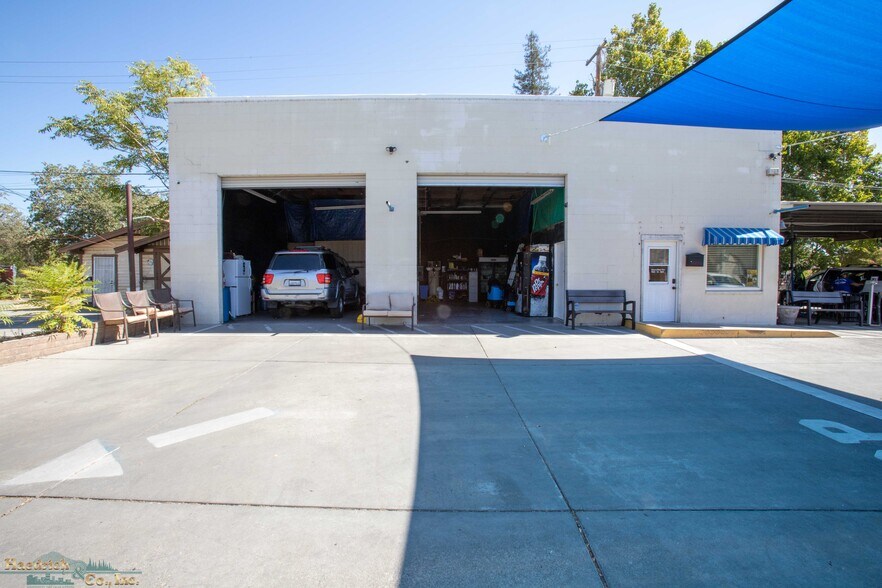 More Photos Of 312 Main St, Red Bluff Carwash For Sale