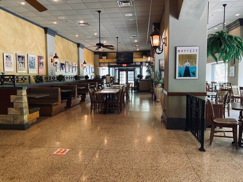 More Photos Of 424 S Main St, Tulsa General Retail For Sale