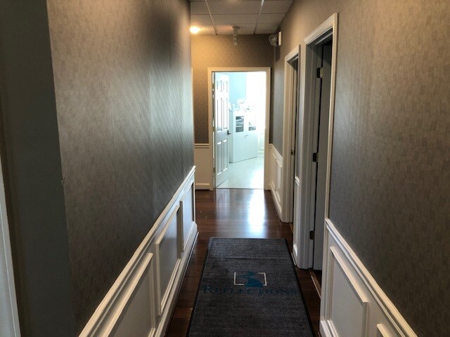 More Photos Of 44125 Woodridge Pky, Lansdowne Office For Sale