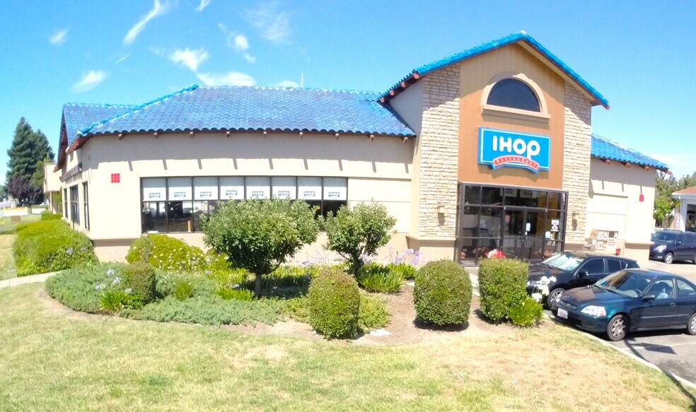 More Photos Of 5312 Old Redwood Hwy, Petaluma Restaurant For Lease