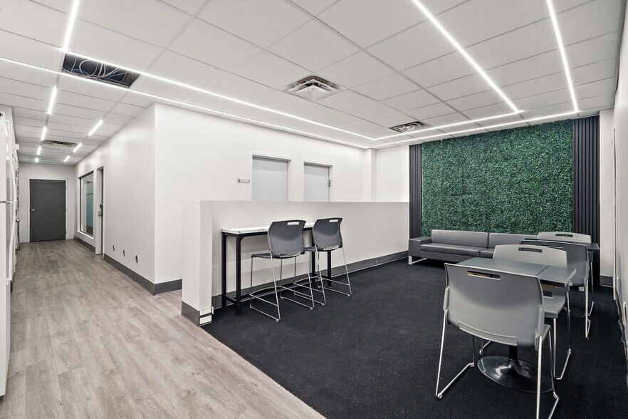 More Photos Of 4845 Rue Jean-Talon O, Montréal Storefront For Lease