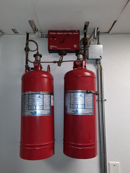 More Photos Of 1584-1586 S High St, Columbus Storefront Retail Residential For Sale