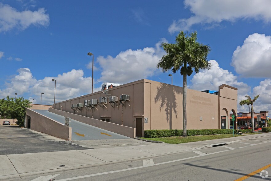 More Photos Of 1800 W 68th St, Hialeah Unknown For Lease