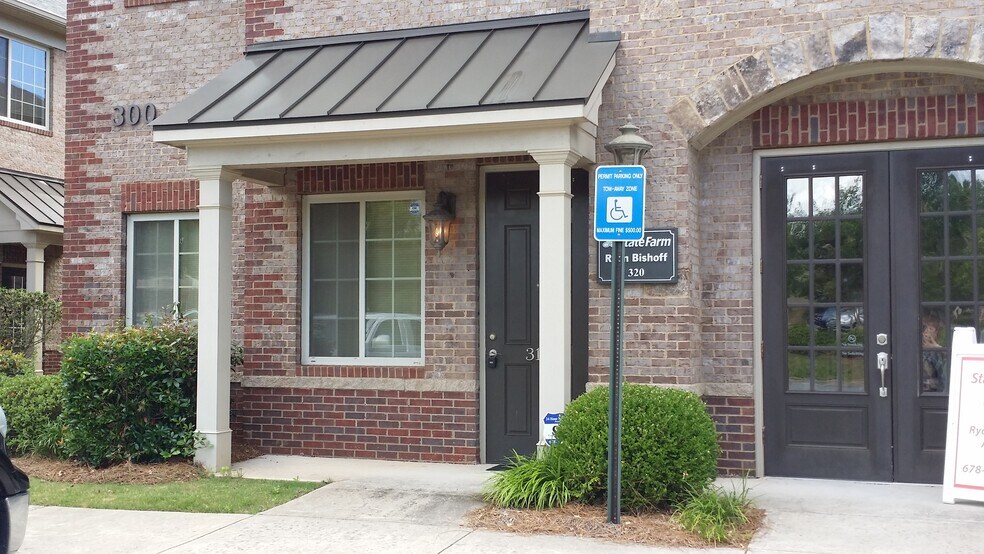 More Photos Of 3855 Shallowford Rd, Marietta Medical For Sale