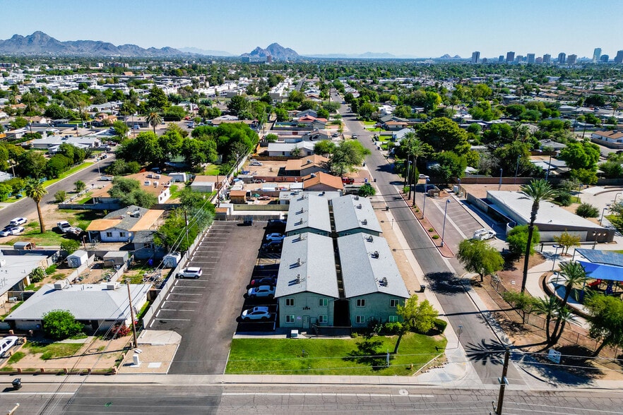 More Photos Of 2234 W Hazelwood St, Phoenix Apartments For Sale