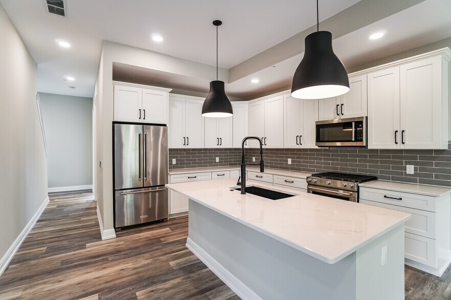 More Photos Of 244 Vester St, Ferndale Apartments For Sale