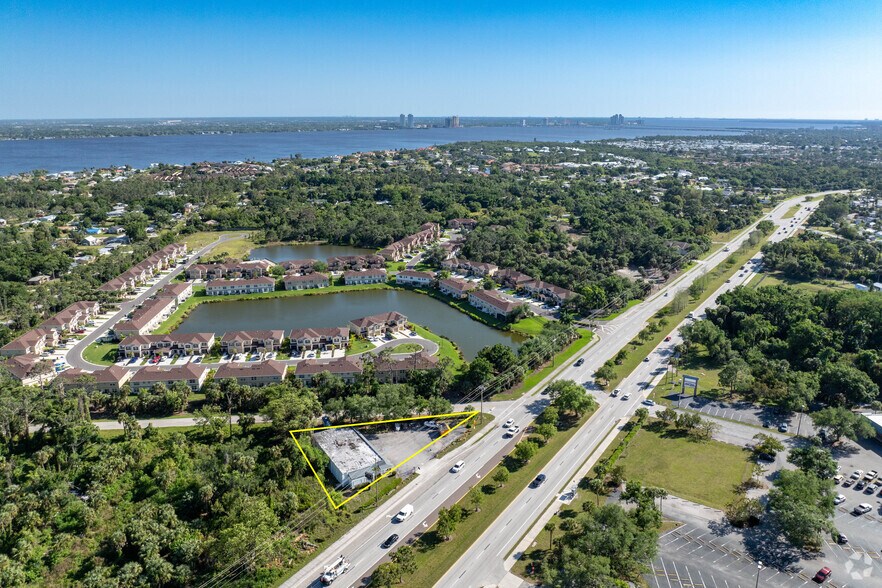 More Photos Of 6350 Bayshore Rd, North Fort Myers Freestanding For Sale