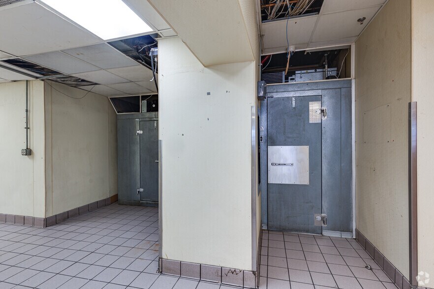 Photo of 1st Floor Ste 8 4th St E