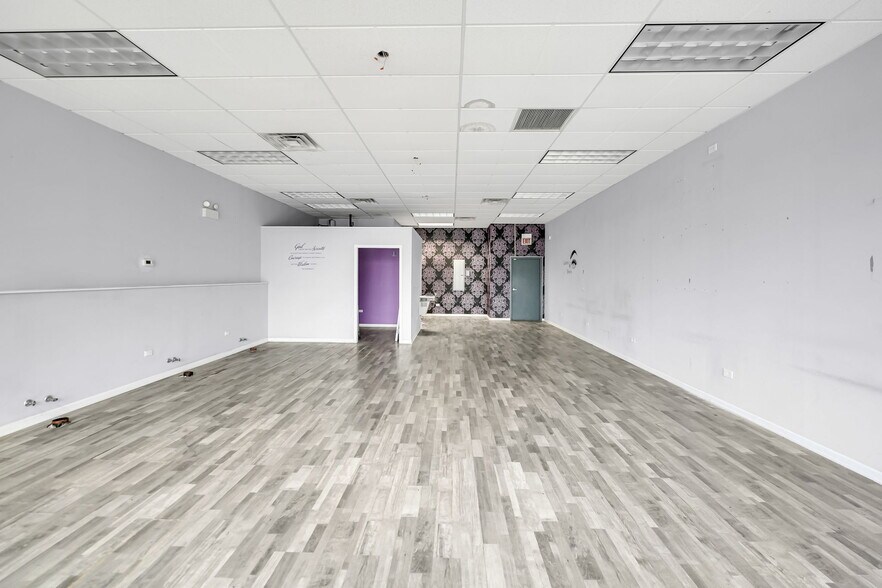 More Photos Of 8235-8259 S Kedzie Ave, Chicago Unknown For Lease