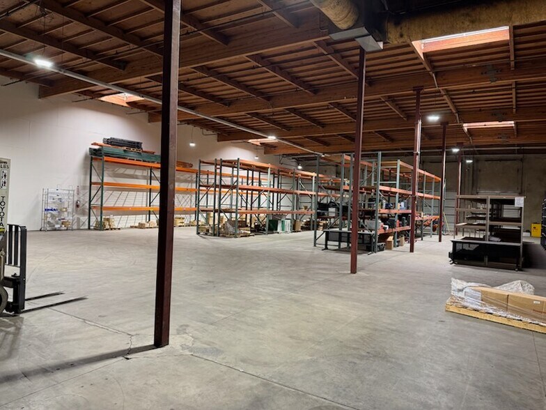 More Photos Of 2500 Pegasus Dr, Bakersfield Manufacturing For Lease