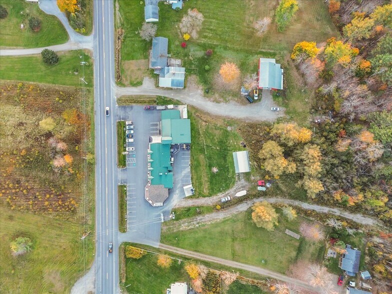 More Photos Of 357 W Main St, Searsport Freestanding For Sale