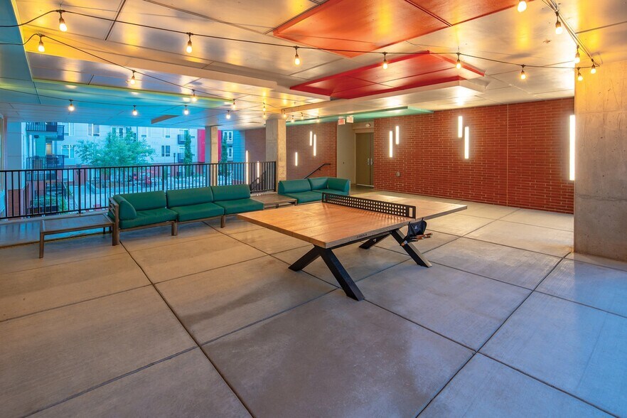 More Photos Of 801 NW 10th St, Oklahoma City Apartments For Lease