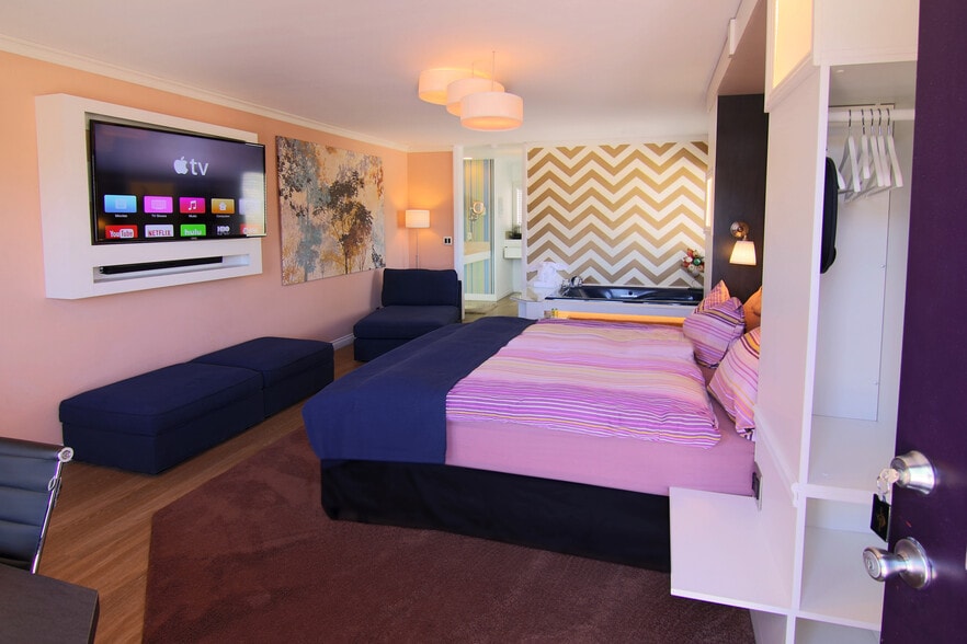 More Photos Of 41095 W Big Bear Blvd, Big Bear Lake Hotel For Sale