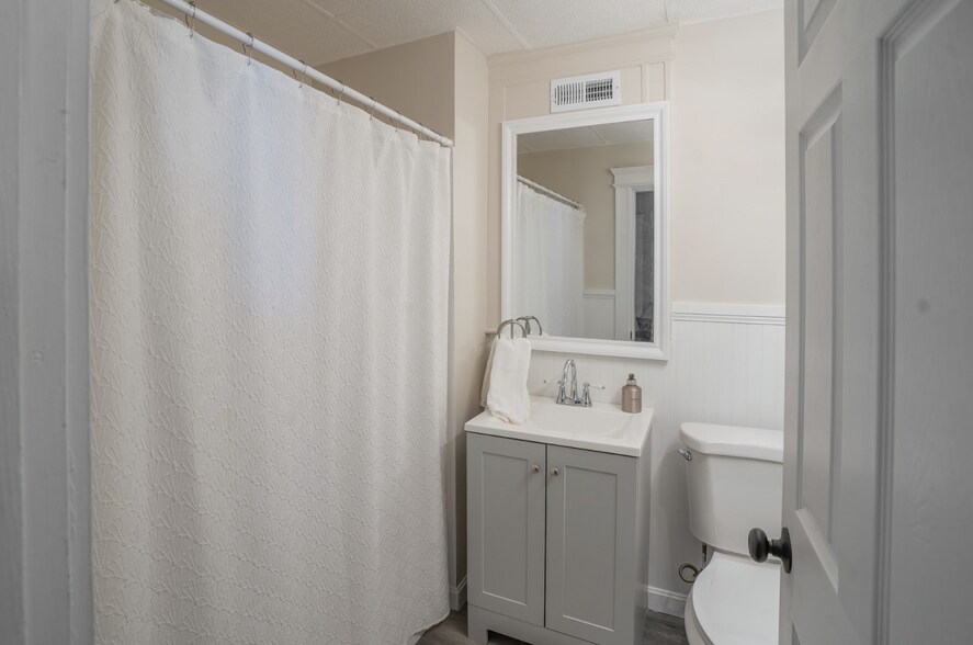 More Photos Of 16 Newhall St, Lynn Apartments For Sale