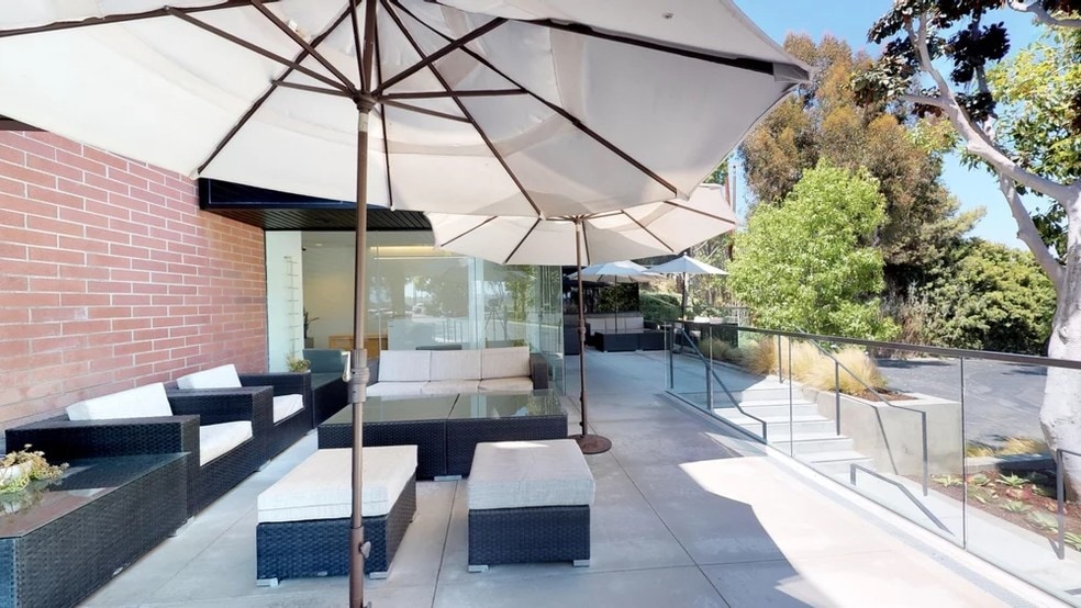 More Photos Of 2220 N University Dr, Newport Beach Office For Lease