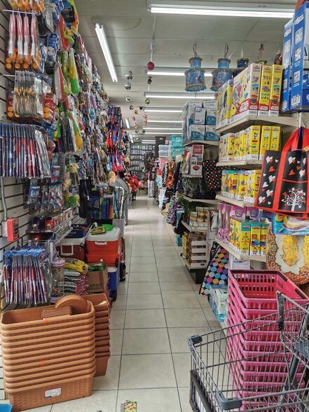 More Photos Of 447 Jerusalem Ave, Uniondale Freestanding For Sale