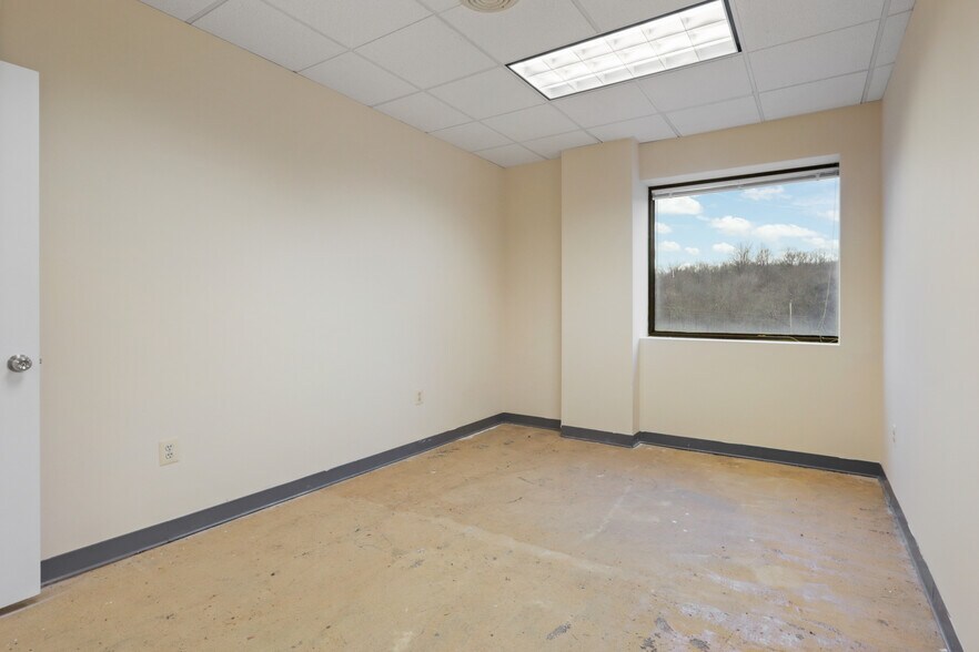 More Photos Of 339 Buschs Frontage Rd, Annapolis Medical For Sale
