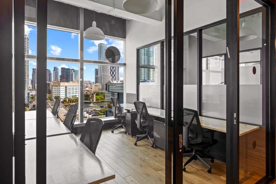 More Photos Of 78 SW 7th St, Miami Office For Lease