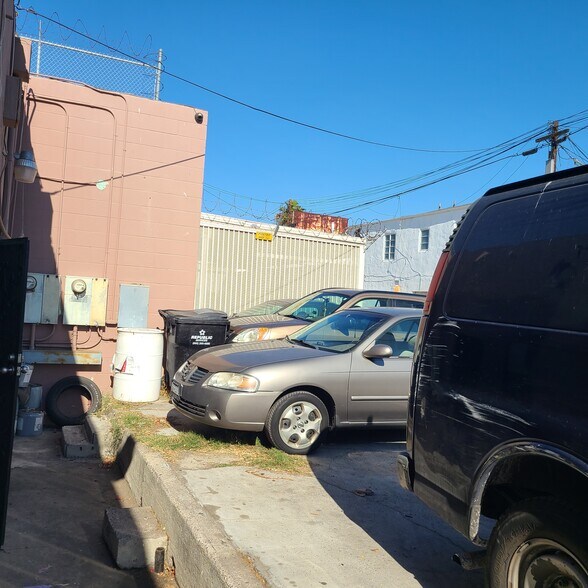 More Photos Of 318-322 S Market St, Inglewood Storefront For Sale